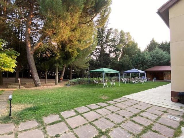 Hotel Rural Villarromana Saldaña Esterno foto